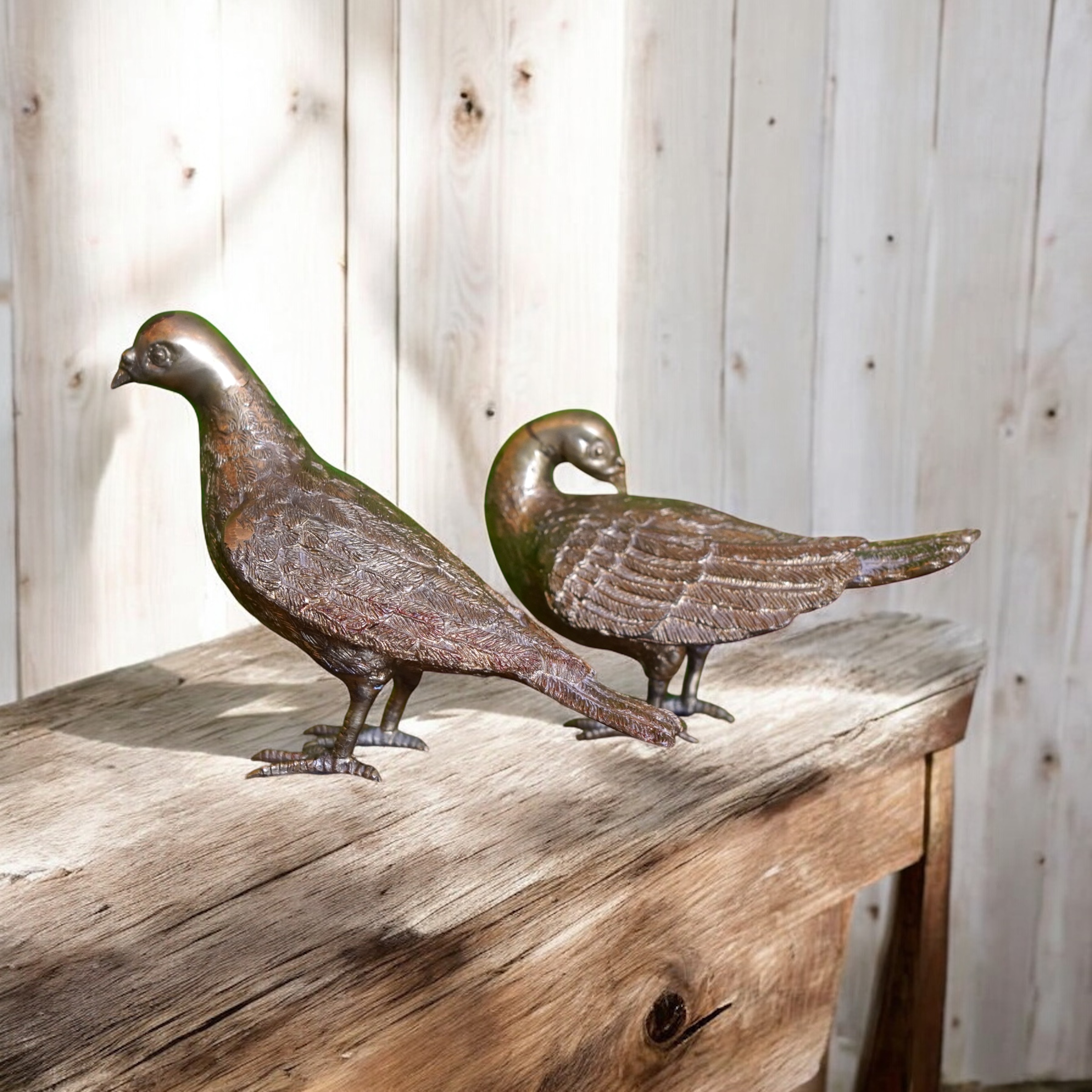 Pair of Maitland-Smith Bronze Pigeon Sculptures – Handcrafted Elegance Casa Tesoro de México